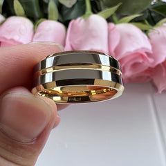 Limvida “Eterna Band” Tungsten Carbide Beveled Edge Polished Center Groove Ring