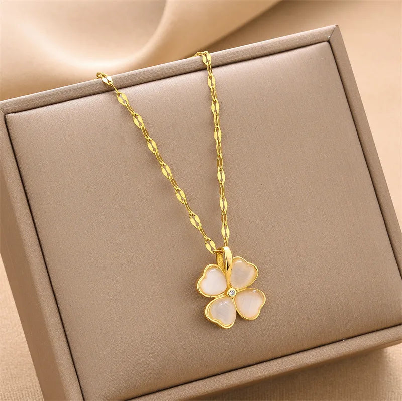 Real 18k Gold Color Clover Necklace Gold Cat's Eye Exquisite Petal Clavicle Chain
