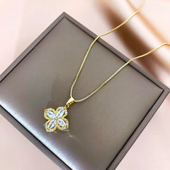 Exquisite 14k Real Gold Four Leaf Clover Necklace Rotatable AAA Zircon