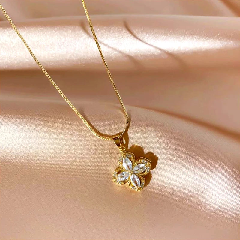 Exquisite 14k Real Gold Four Leaf Clover Necklace Rotatable AAA Zircon